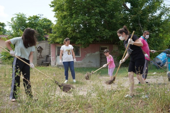 Temizlik kampanyasında                            sıra Durak Mahallesi’ndeydi!