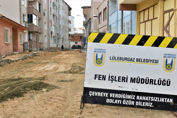 Kuşdili Sokak’ta parke taş çalışması