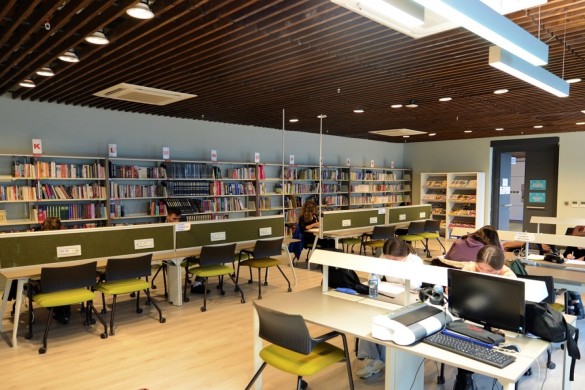 Halide Edip Adıvar Kütüphanesi                   5 bin 405 kitapla hizmet veriyor