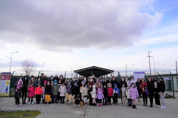“Doğum gününü bakım evindeki can dostlarla kutladı”