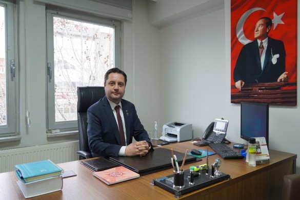 Kemal Pektaş belediye başkan yardımcısı oldu